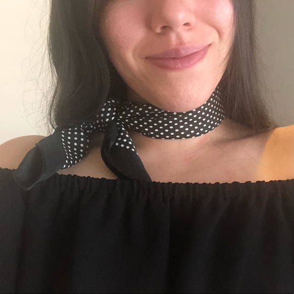 Lot of 2 Forever 21 scarves - Picture 6 of 6